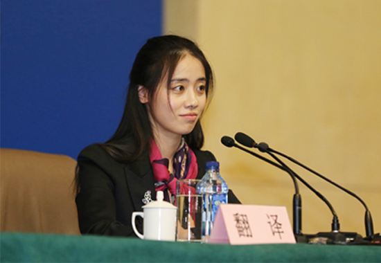 收入 高的“鐘點(diǎn)工”？同聲傳譯在中國的發(fā)展前景